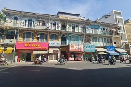 Chủ tịch UBND TP.HCM chỉ đạo tháo dỡ khẩn cấp chung cư 440 Trần Hưng Đạo