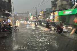 Nguyên nhân gây mưa trái mùa ở TP.HCM
