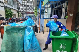 TP.HCM quy định mức giá thu gom và vận chuyển rác sinh hoạt cho từng quận, huyện