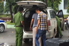 Bắt nữ quái thuê 14 ô tô đem đi cầm cố