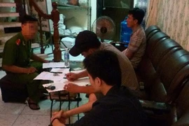 Chém người nhà con nợ sau khi khủng bố bằng sơn