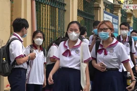 Video: Thí sinh bất ngờ khi đề Văn trúng bài ‘Sóng’ như Đen Vâu ‘tiên tri’ 