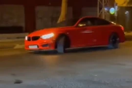 Phạt cả mẹ lẫn con vụ drift xe BMW ngay giữa trung tâm TP.HCM