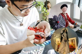 Chàng trai Gen Z làm búp bê khớp cầu với tầm nhìn phát triển văn hoá Việt Nam 