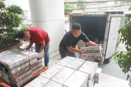 Anco Family Food trao nửa tấn xúc xích cho đồng bào miền Trung