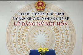Lễ trao chứng nhận kết hôn cho Shark Bình và Phương Oanh: Luật quy định ra sao?