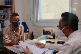 Luật sư tư vấn pháp luật miễn phí cho người dân. Ảnh: BD