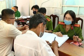 Người chưa thành niên về ở với cậu ruột không cần đáp ứng điều kiện về diện tích tối thiểu khi chuyển đăng ký thường trú vào. Ảnh: NGUYỄN TÂN