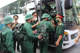 Công dân có anh, chị hoặc em ruột là hạ sĩ quan, binh sĩ đang phục vụ tại ngũ thì được tạm hoãn nghĩa vụ quân sự. Ảnh: NGUYỄN YÊN