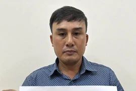 Giữ người trong trường hợp khẩn cấp với tài xế chặt chém 2,5 triệu đồng cuốc xe 70km