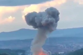 Một vụ nổ lớn đã xảy ra tại một nhà máy sản xuất đạn dược ở TP Cacak, Serbia vào ngày 19-6.