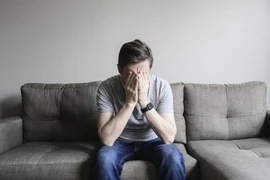 Nghiên cứu mới cho thấy những người nhiễm COVID-19 nhẹ vẫn bị ảnh hưởng đến trí nhớ và khả năng chú ý sau khi khỏi bệnh. 