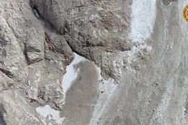 Địa điểm tảng sông băng sụp đổ trên núi Marmolada của Ý.