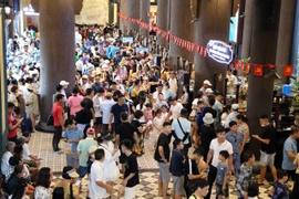 2 ngày nghỉ lễ, Quảng Ninh đón hơn 200 ngàn khách, thu gần 500 tỷ đồng