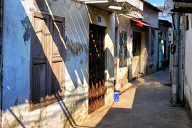 Nghịch tử nghiện rượu đánh mẹ già tử vong