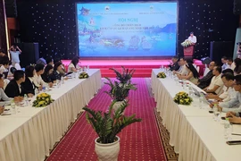 Quảng Ninh tặng du khách bia và chả mực để kích cầu du lịch