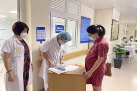 Sau mắc COVID-19 bao lâu mới nên có thai?