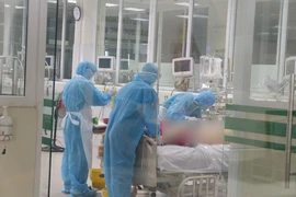Ngày 4-4, số ca mắc COVID-19 giảm mạnh còn 48.717 ca
