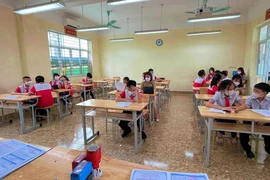 Những trẻ 5-12 tuổi đầu tiên được tiêm vaccine COVID-19 