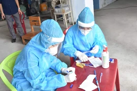 53 tỉnh, thành không còn vùng đỏ, ca mắc mới và tử vong do COVID-19 liên tục giảm sâu 