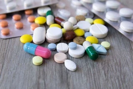 Thu hồi 2 lô thuốc trị ung thư không có giấy phép nhập khẩu