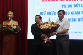 Bệnh viện Hữu Nghị có phó giám đốc mới 
