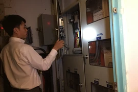Dân chung cư bị cắt điện vì nợ... phí quản lý