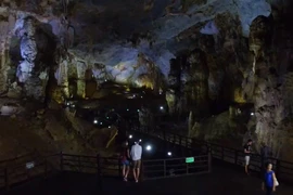 Động Thiên Đường tuyệt đẹp qua “con mắt” flycam
