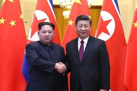 Clip: Ông Kim Jong-un gặp ông Tập Cận Bình ở Trung Quốc