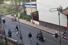 Hỗn chiến ở bờ kè: Nhân chứng nghe nhiều tiếng súng