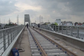 Cầu sắt Bình Lợi:Hộ dân bị vướng đã nhận quyết định bồi thường