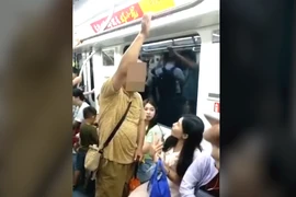 Cụ ông giành chỗ với cô gái trên tàu điện ngầm gây tranh cãi