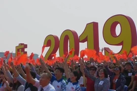 Video: 100.000 người dân tham gia lễ duyệt binh Trung Quốc
