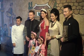 2 hoa hậu làm đại sứ cho lễ hội áo dài TP.HCM