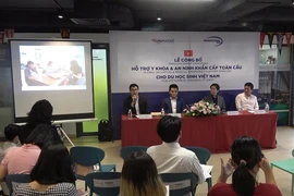 Thêm dịch vụ hỗ trợ y khoa và an ninh khẩn cấp cho du học sinh