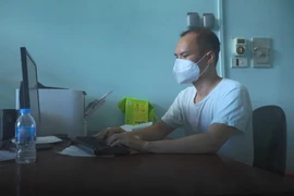 Bác sĩ sáng tạo ra cách nhập liệu bệnh nhân COVID-19 nhanh chóng