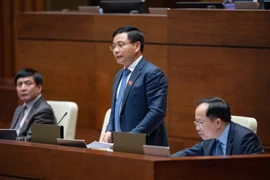 Video: Bộ trưởng Bộ Giao thông vận tải Nguyễn Văn Thắng trả lời chất vấn trước Quốc hội