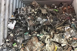 Lượng 'rác' ngoại nhập tồn đọng ở cảng giảm tới 65% 