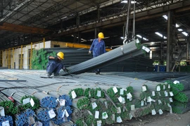 Sắt thép Việt xuất khẩu sang Trung Quốc tăng hơn 760%