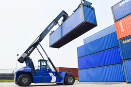 Lập tổ kiểm tra giá thuê container tăng cả chục lần 