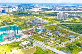 Tài khoản 2 công ty trúng đấu giá đất Thủ Thiêm không có tiền, nguy cơ hủy hợp đồng cao