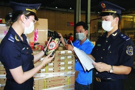 Hải quan TP.HCM thu ngân sách kỷ lục vượt chỉ tiêu trước 2 tháng