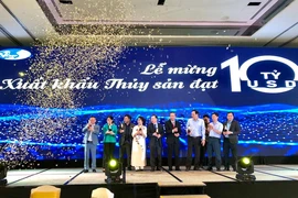 Thủy sản 'ăn mừng' xuất khẩu đạt mức kỷ lục 10 tỉ USD