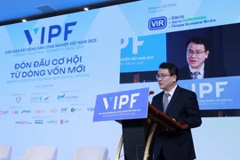 Đón dòng vốn mới từ 'đại bàng' lẫn 'chim én' 