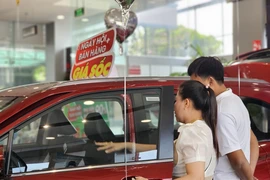Chính thức giảm 50% lệ phí trước bạ với ô tô sản xuất trong nước 