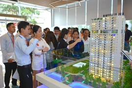 Bất động sản cuối 2024 từng bước phục hồi, nhưng nhiều việc phải làm