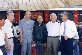 Nhớ anh Chín Cần, người “phất cờ” thoát bao cấp