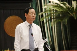 Có cán bộ thuế 'đi đêm' với doanh nghiệp