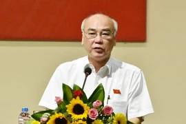 'Tham nhũng làm bệ rạc nền hành chính'