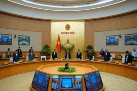 Chính phủ dành phút mặc niệm đồng bào miền Trung